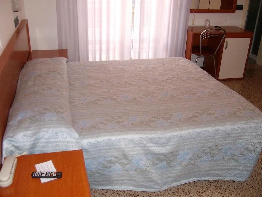 Hotel Ardesia Rimini Eksteriør bilde