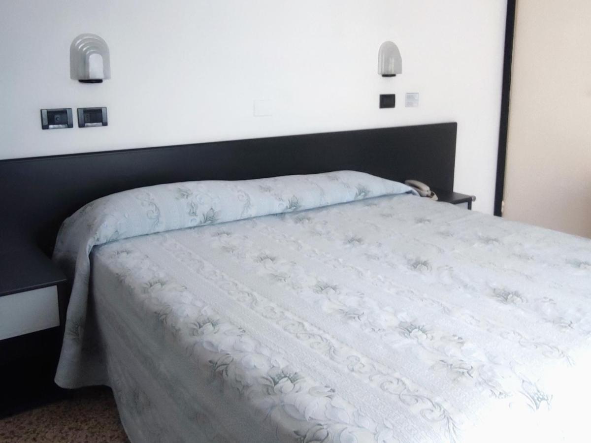 Hotel Ardesia Rimini Eksteriør bilde